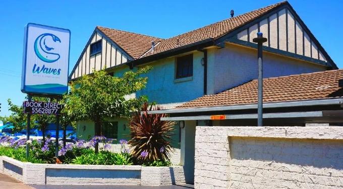 Waves Motel & Appartments