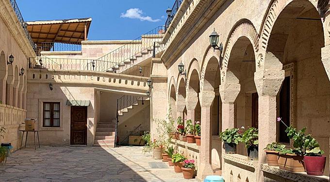 Nature Park Cave Hotel