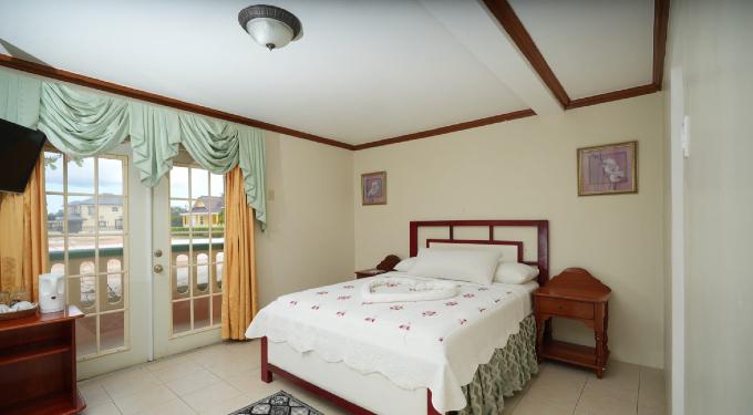 Splashmins Hotel & Resort