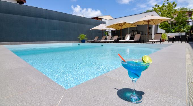 Queens Hotel & Casino