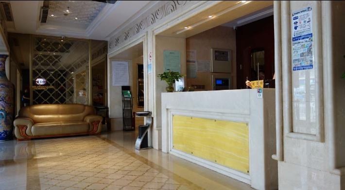 Lianchu Happiness Hotel