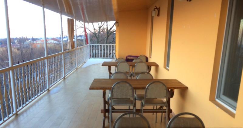 Rusiko's Family Hotel