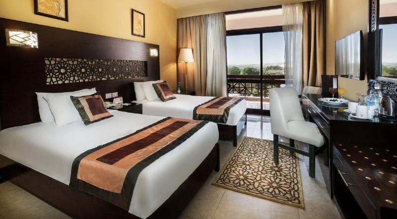 Obelisk Hotel ex. Pyramisa Isis Corniche